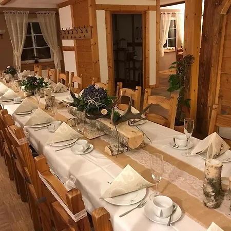 Restaurant & Forsthaus Hain Гостевой дом