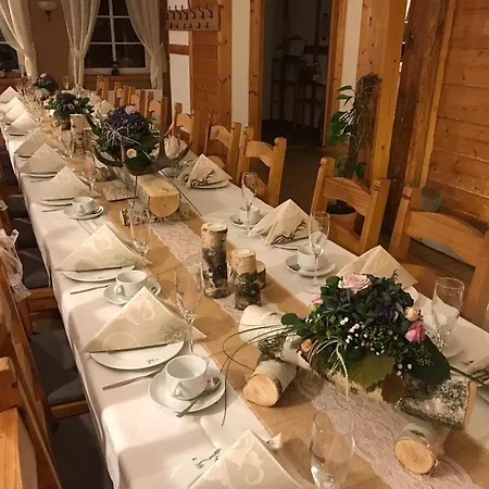 Guest house Restaurant & Forsthaus Hain *