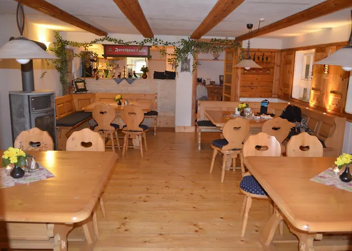 Restaurant & Forsthaus Hain 3* كورورت أوبين