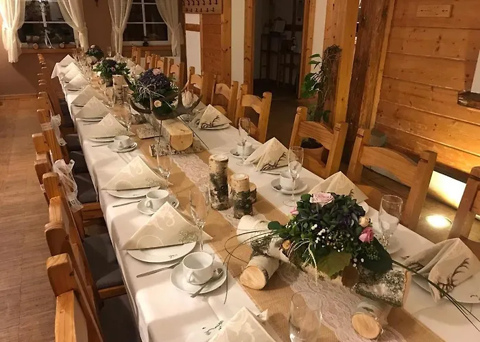 بيت ضيافة Restaurant & Forsthaus Hain 3*