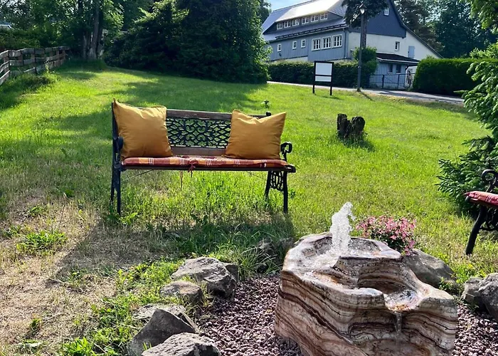 Restaurant & Forsthaus Hain بيت ضيافة كورورت أوبين