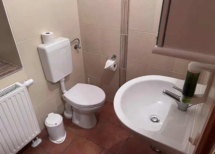 Restaurant & Forsthaus Hain كورورت أوبين