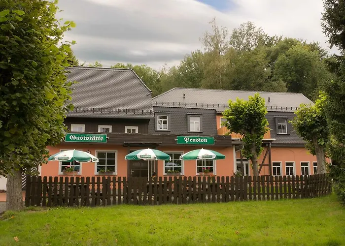 Restaurant & Forsthaus Hain بيت ضيافة 3*